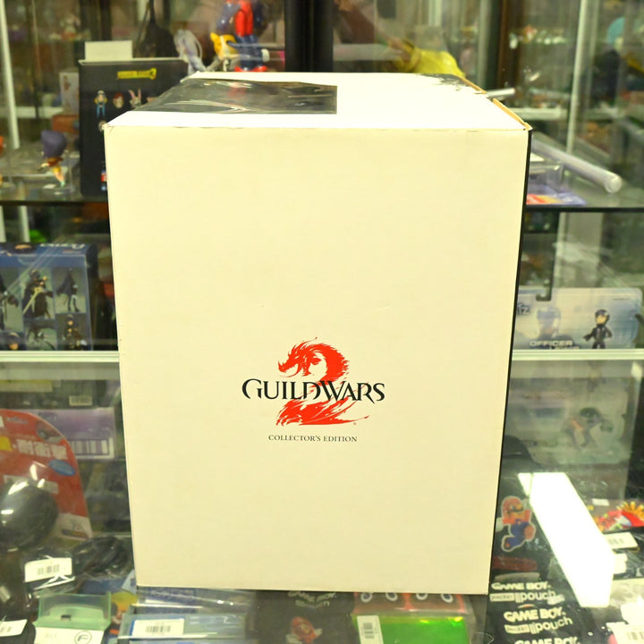 AS NEW! Guild Wars 2 Collectors Edition - PC Game / Figure