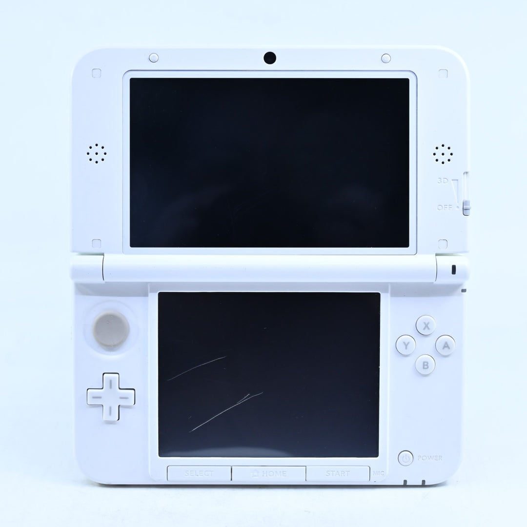 Yoshi Special Edition - Nintendo 3DS Console XL - SPR-001(EUR) - PAL