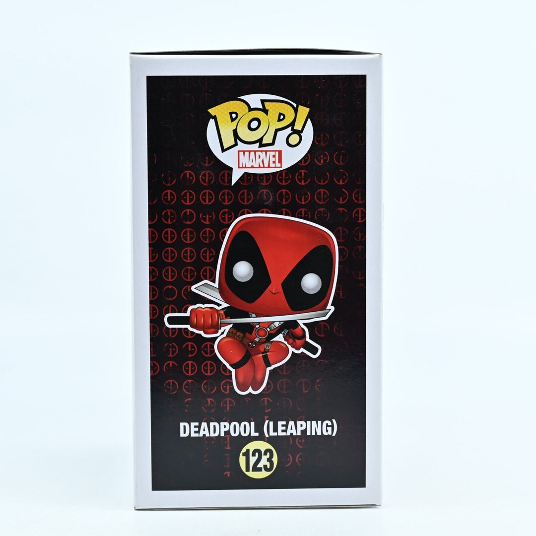 Deadpool (Leaping) - Marvel Collector Corps POP Vinyl Bobble-head #123 -