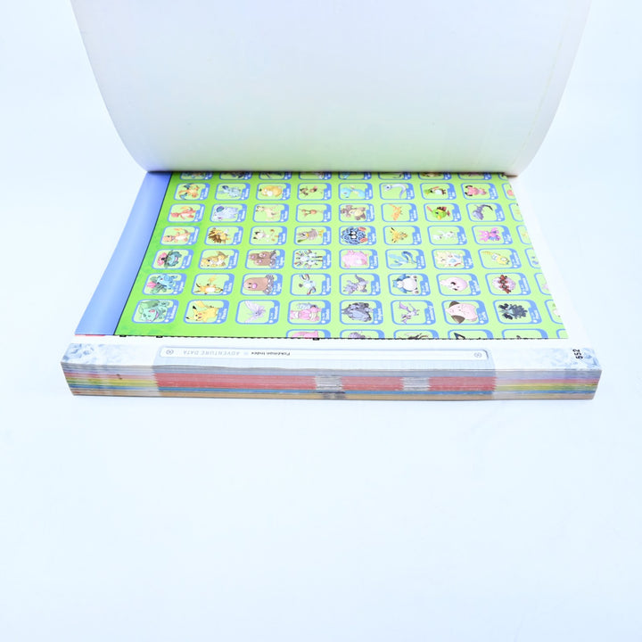 Pokemon HeartGold & SoulSilver - Kanto Guide & National Pokedex Vol 2 + Poster