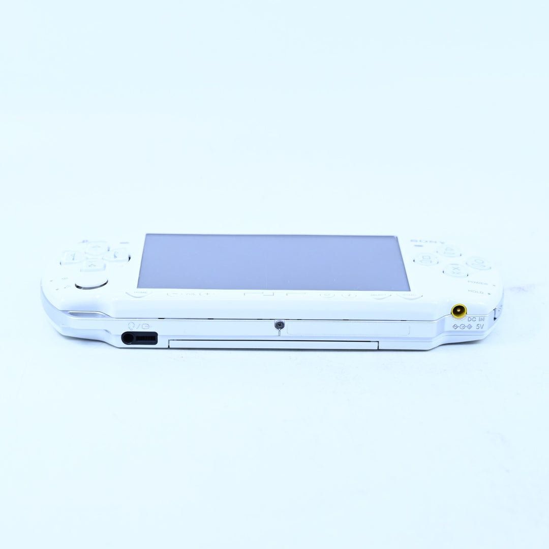 White Reshell &amp; Rebuilt - PSP Console - PSP-2002 - 2000 + NEW BATTERY