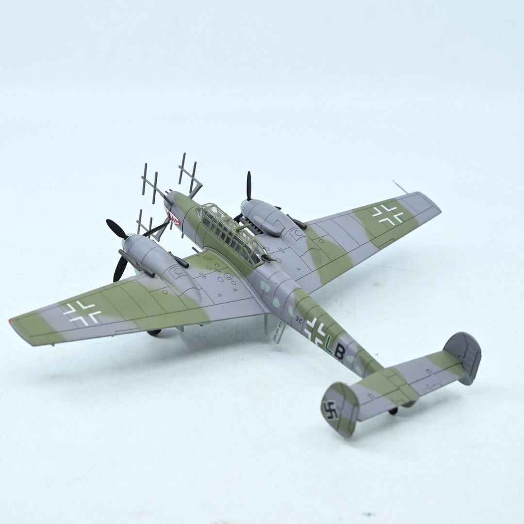 Hobby Master 1:72 BF 110G-4 "3C+LB" Stab I/NJG 4 "Shark Mouth" HA1805 - Plane