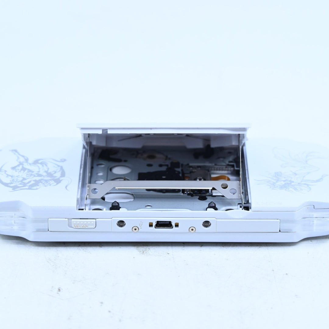 Pearl White FF 20th Anniversary Limited Dissidia - Sony PSP Console - PSP-3000