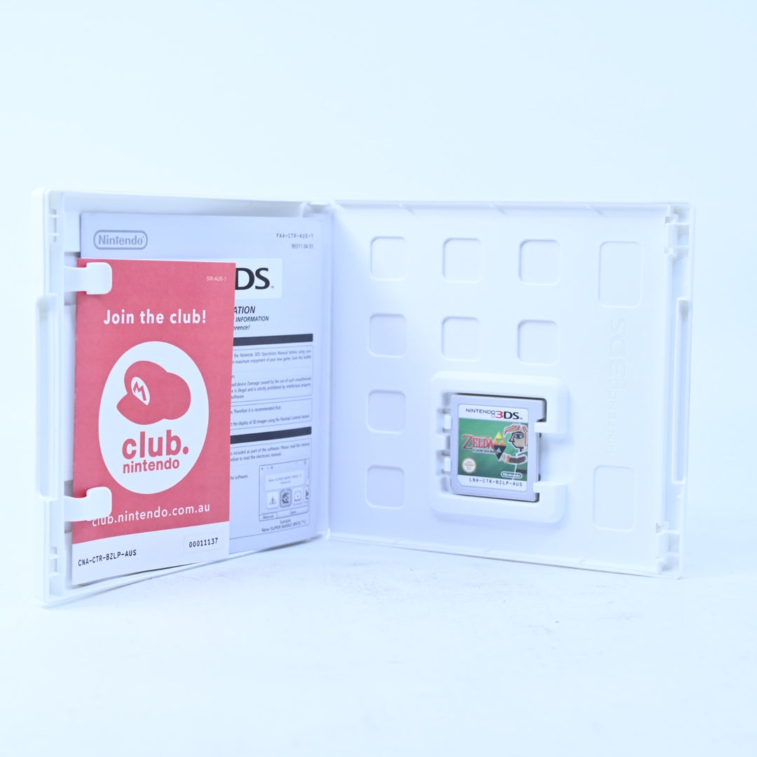 The Legend of Zelda: A Link Between Worlds - Nintendo 3DS Game - PAL + Manual
