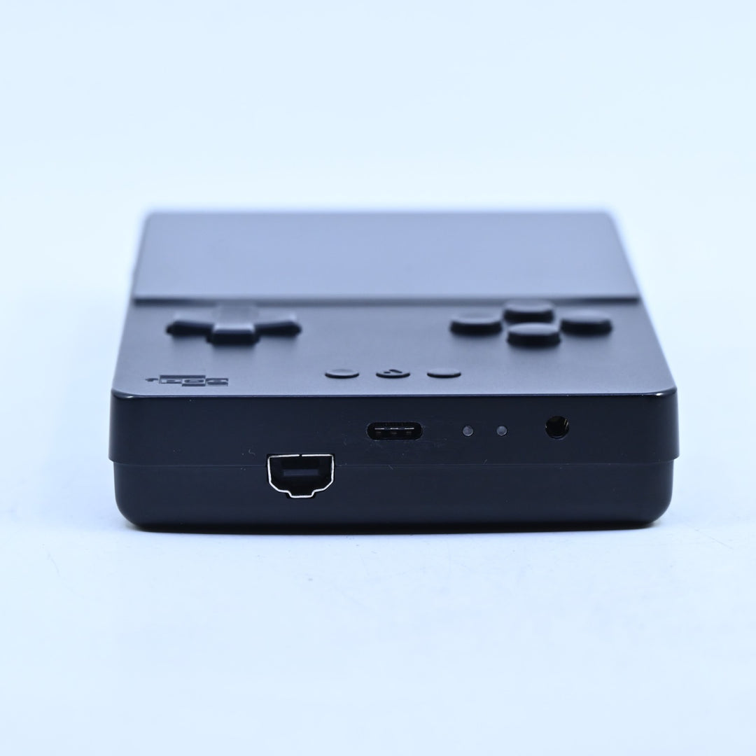 Black Analogue Pocket with Analogue Dock + Controller - Analogue Console