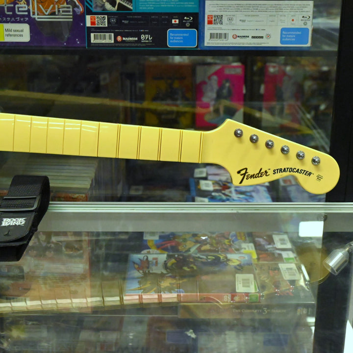 RockBand Fender Stratocaster Harmonix Wireless Guitar + Dongle - Wii Accessory