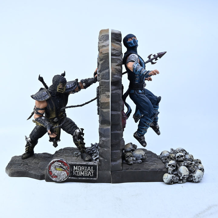 Mortal Kombat Kollectors Edition Scorpion &amp; Sub-Zero Bookends - Misc