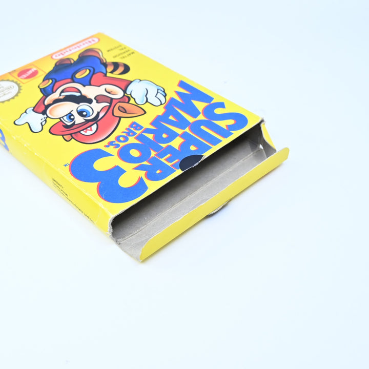 Super Mario Bros. 3 - Nintendo Entertainment System / NES Boxed Game - PAL