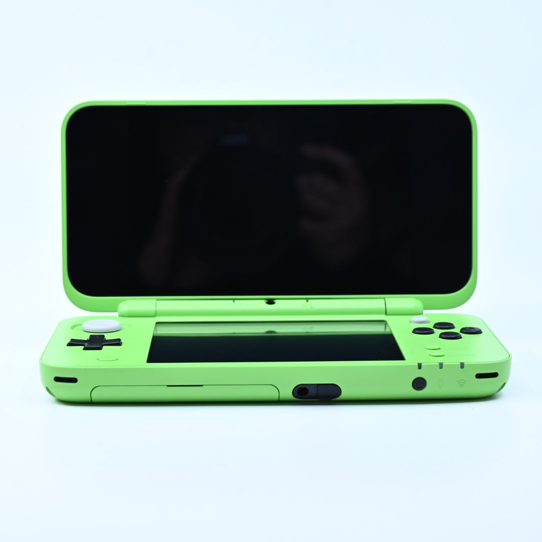 UNUSED! Minecraft Creeper Edition - New Nintendo 2DS XL Boxed Console - AUS PAL