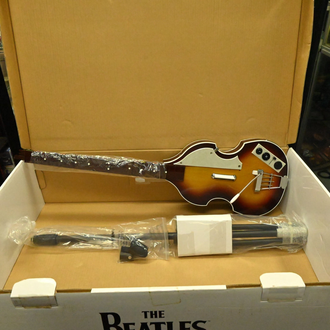 The Beatles Rock Band Bundle - Nintendo Wii Game + Manual - PAL - MINT DISC