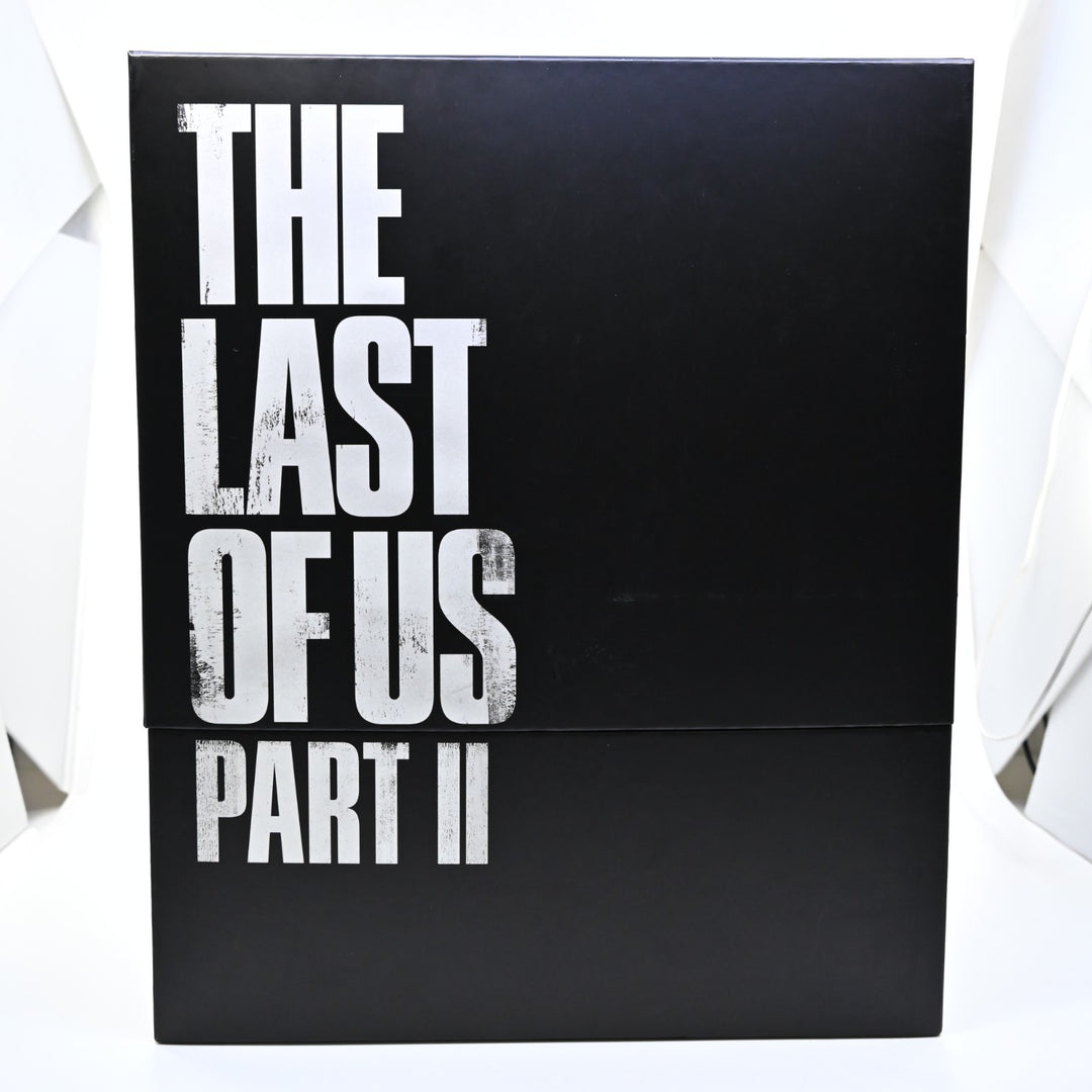 Last of Us Part II - Collector's Edition Ellie Statue - Figure + Box + Firefly