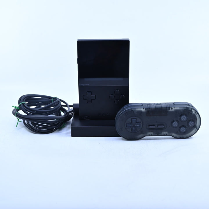 Black Analogue Pocket with Analogue Dock + Controller - Analogue Console