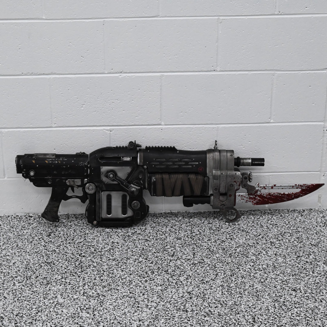 Retro Lancer Replica - Gears of War 3 - 1:1 Scale - Video Game Collectable / Toy