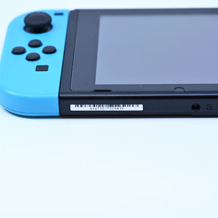 Blue / Blue - XKW700170 - Nintendo Switch Console - PAL - FREE POST!