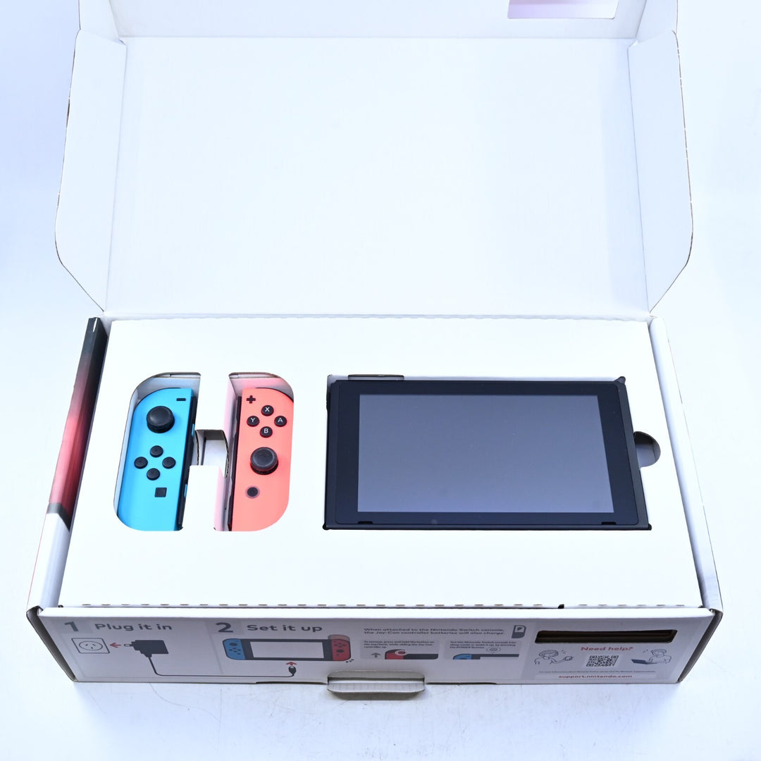 Blue / Red XKW700311 - Nintendo Switch Boxed Console - PAL - FREE POST!