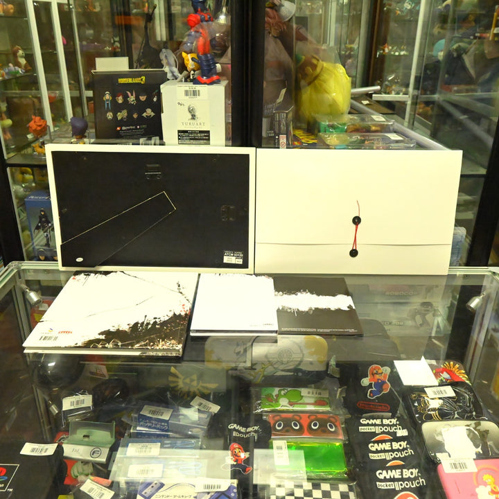 AS NEW! Guild Wars 2 Collectors Edition - PC Game / Figure