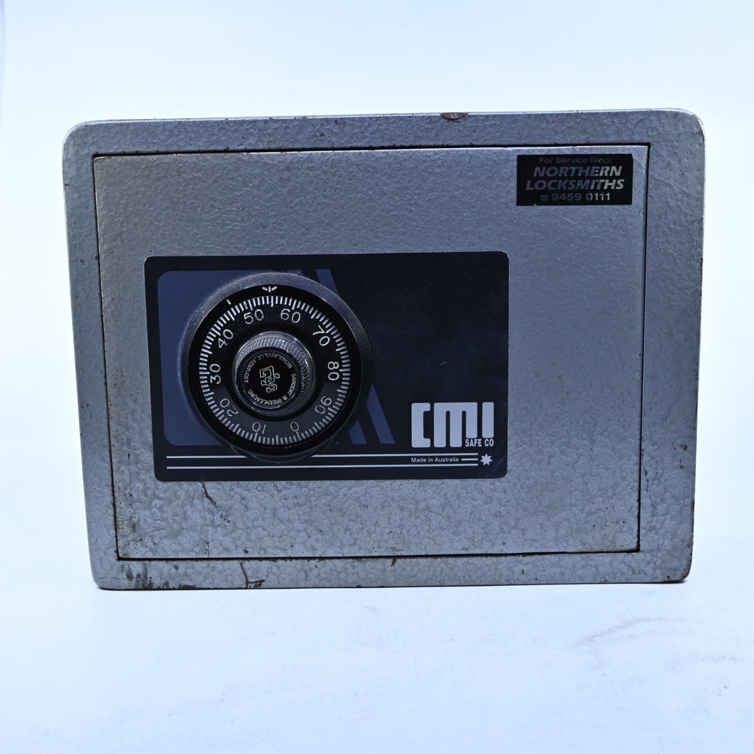 CMI HS4C Home Safe With Combination Lock - Miscellaneous / Other Items