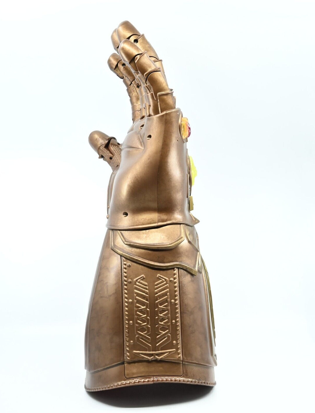 Marvel Avengers Large Infinity Gauntlet - 2017 Hasbro - Toy