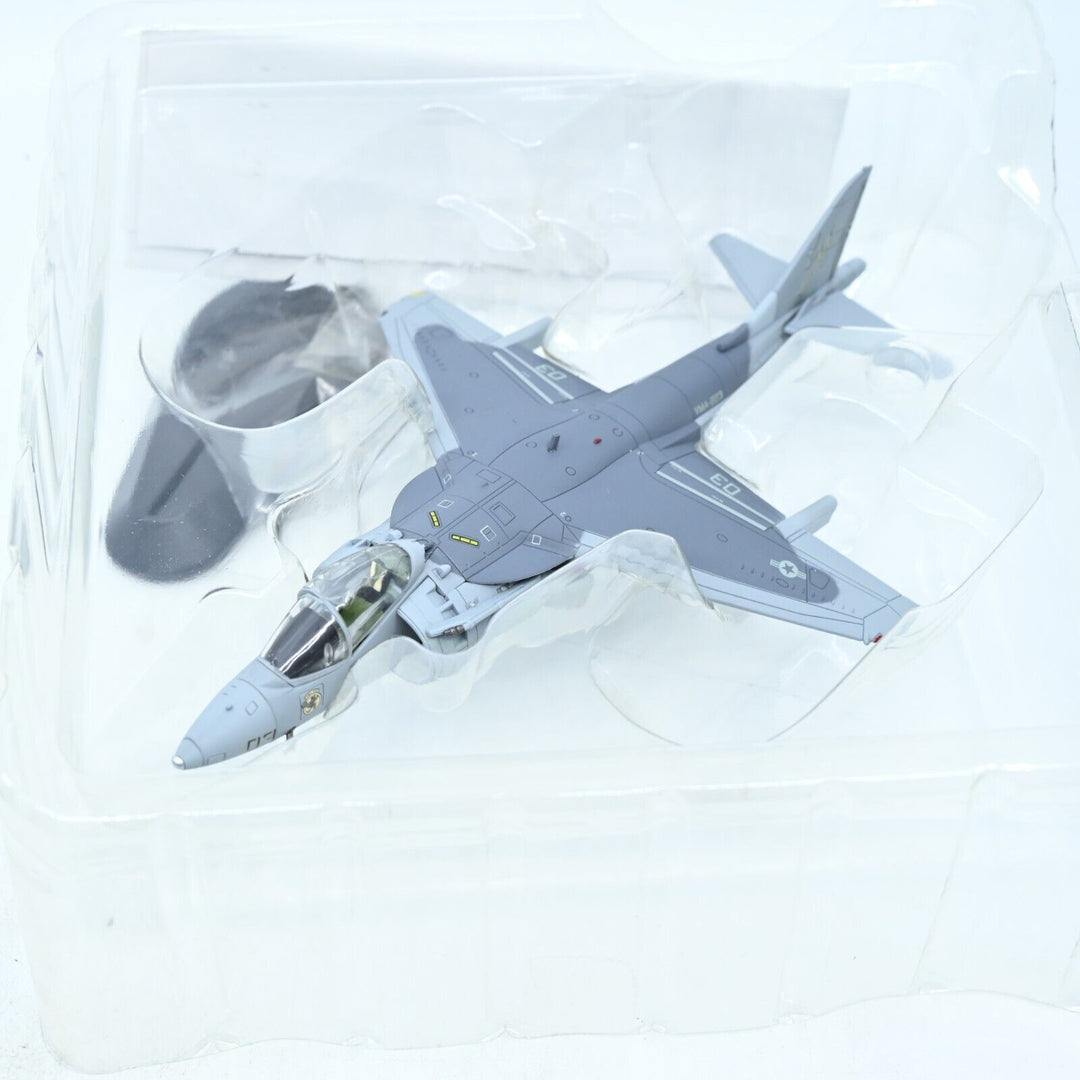 Hobby Master 1:72 AV-8B Harrier II Plus VMA-223 USMC "Bulldogs" HA2608 - Plane