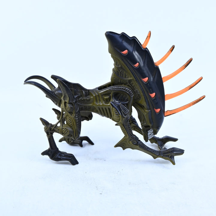 Wild Boar Alien + Hidden Power Attack Spikes - Aliens 1994 Kenner Action Figure