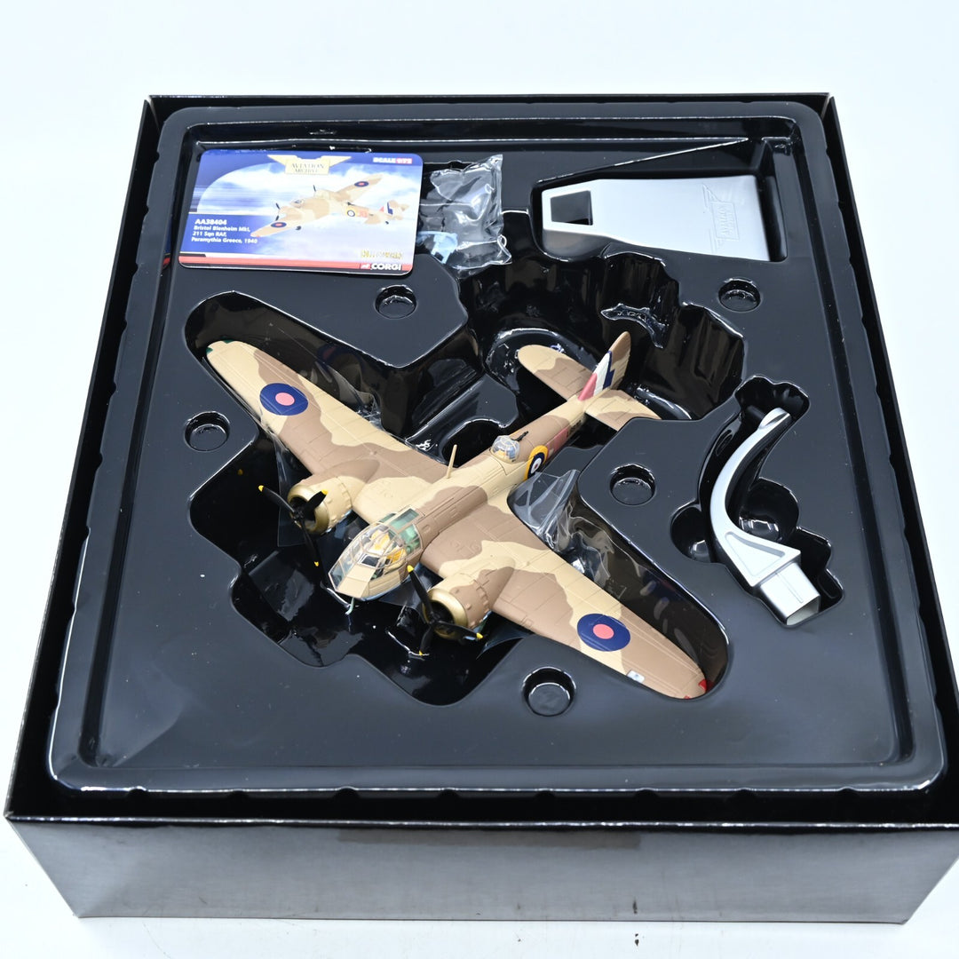 Corgi Aviation 1:72 Bristol Blenheim Mkl 211 SQN RAF AA38404 - Die Cast Plane