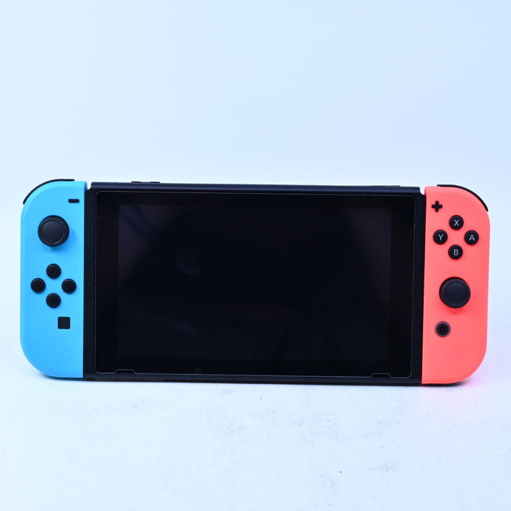 Blue / Red - With Mario Kart Code - XKW700039 - Nintendo Switch Boxed Console