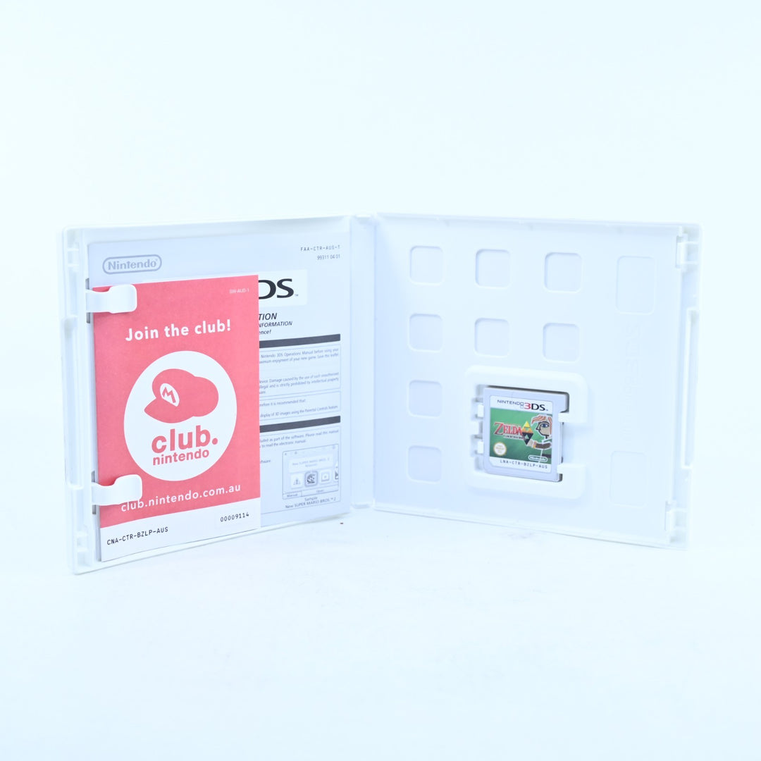 The Legend of Zelda: A Link Between Worlds - Nintendo 3DS Game - PAL + Manual