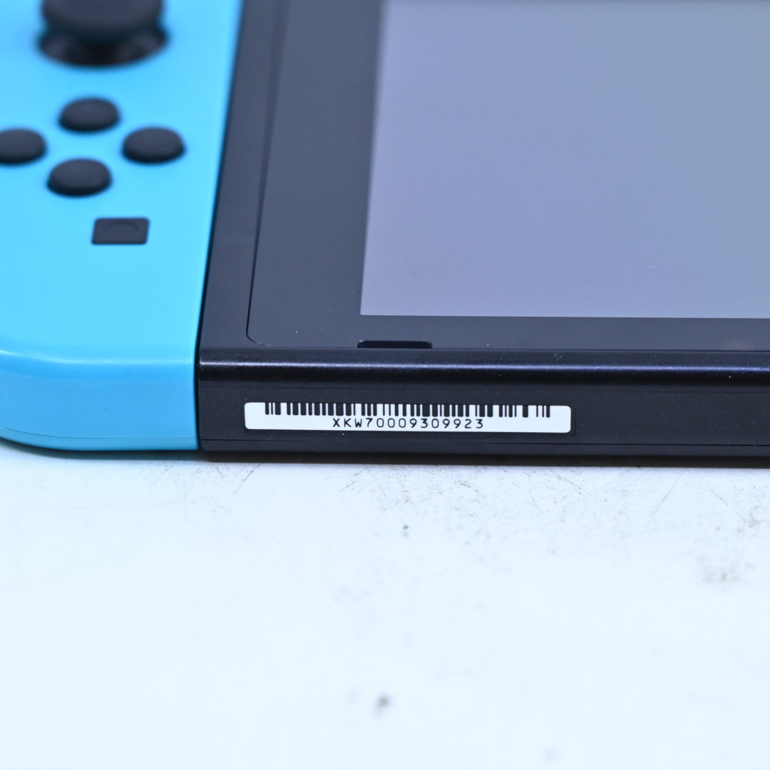 Blue / Red  Nintendo Switch  - Nintendo Switch Boxed Console - PAL