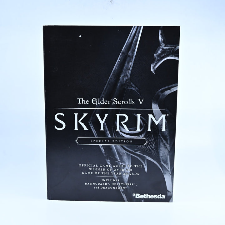 Elder Scrolls V: Skyrim Special Edition Official Game Guide - Strategy Guide