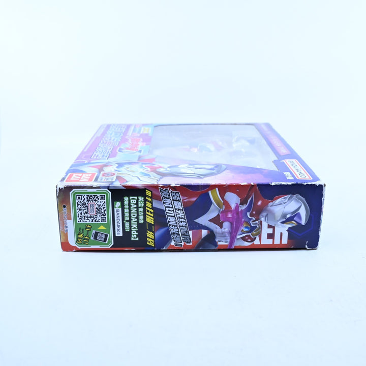Ultra Action Figure: Ultraman Decker Flash Type - Bandai Namco - Figure