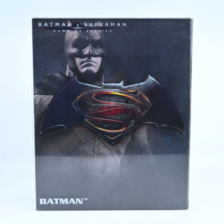 Batman - Batman v Superman: Dawn of Justice - 2016 Mezco One: 12 Collective Toy