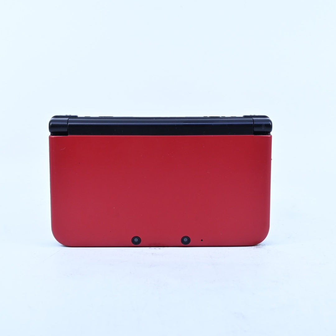 Red / Black Nintendo 3DS Console XL - SPR-001(EUR) + 4GB SD Card - PAL FREE POST