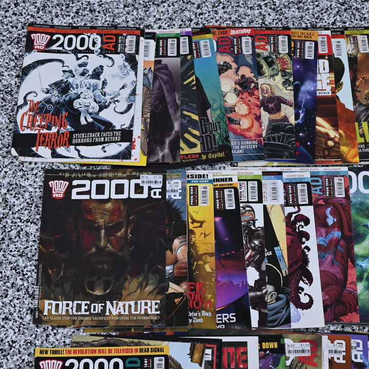 2000 AD - Assorted Comic Bulk Lot - 86 Issues - Comics