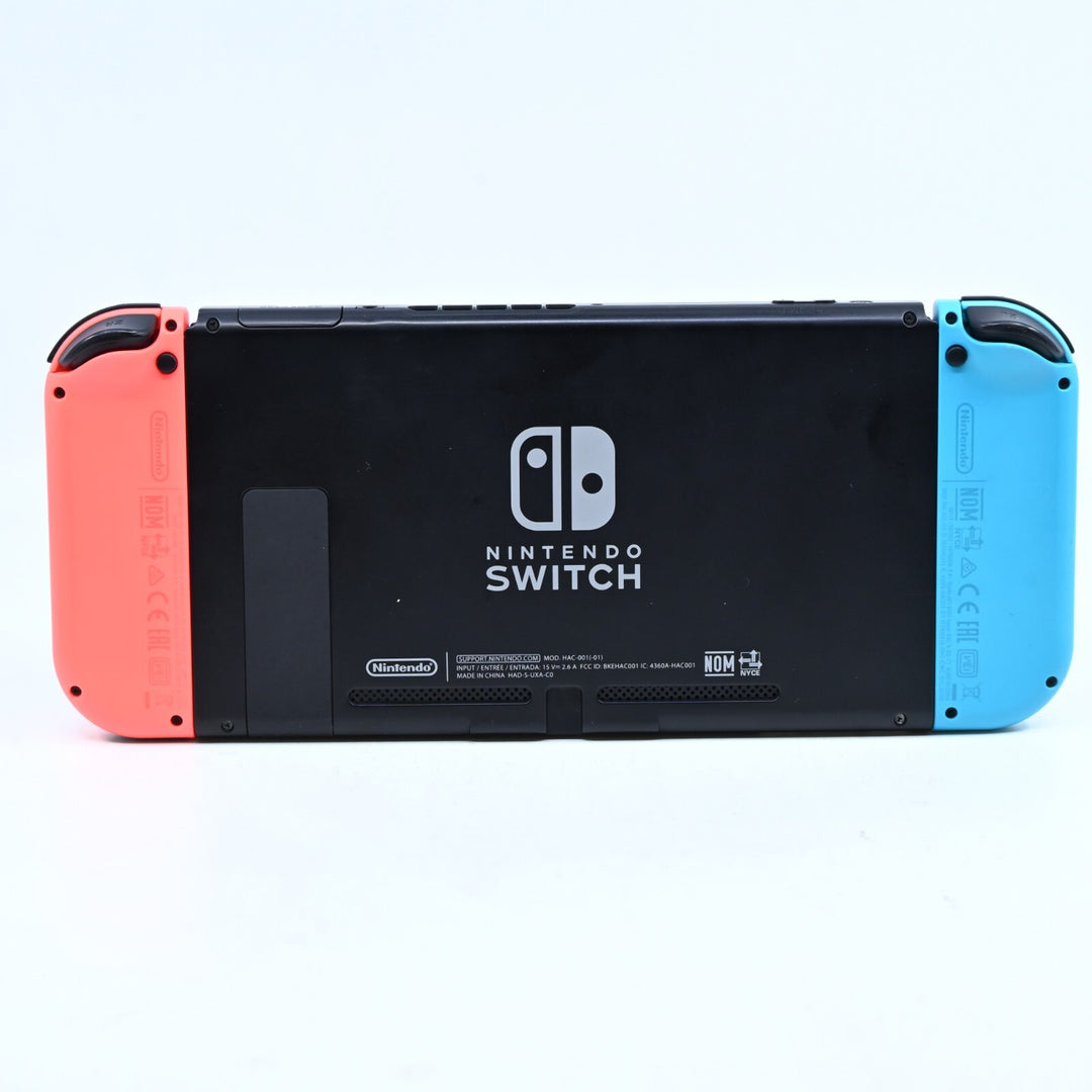 Blue / Red XKW700311 - Nintendo Switch Boxed Console - PAL - FREE POST!