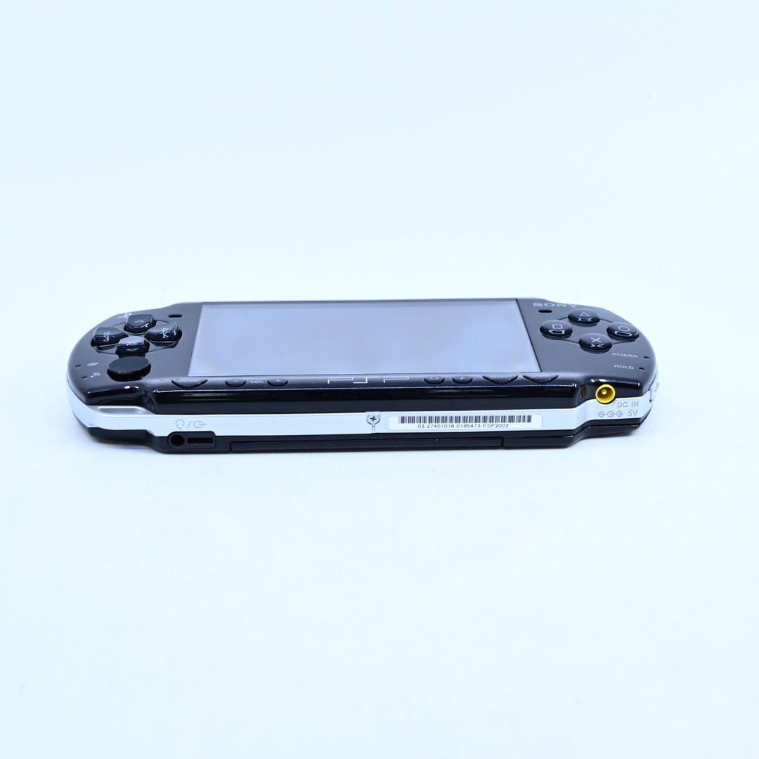 Piano Black - Sony PSP Boxed Console - PSP-2002 - 2000 + NEW BATTERY!