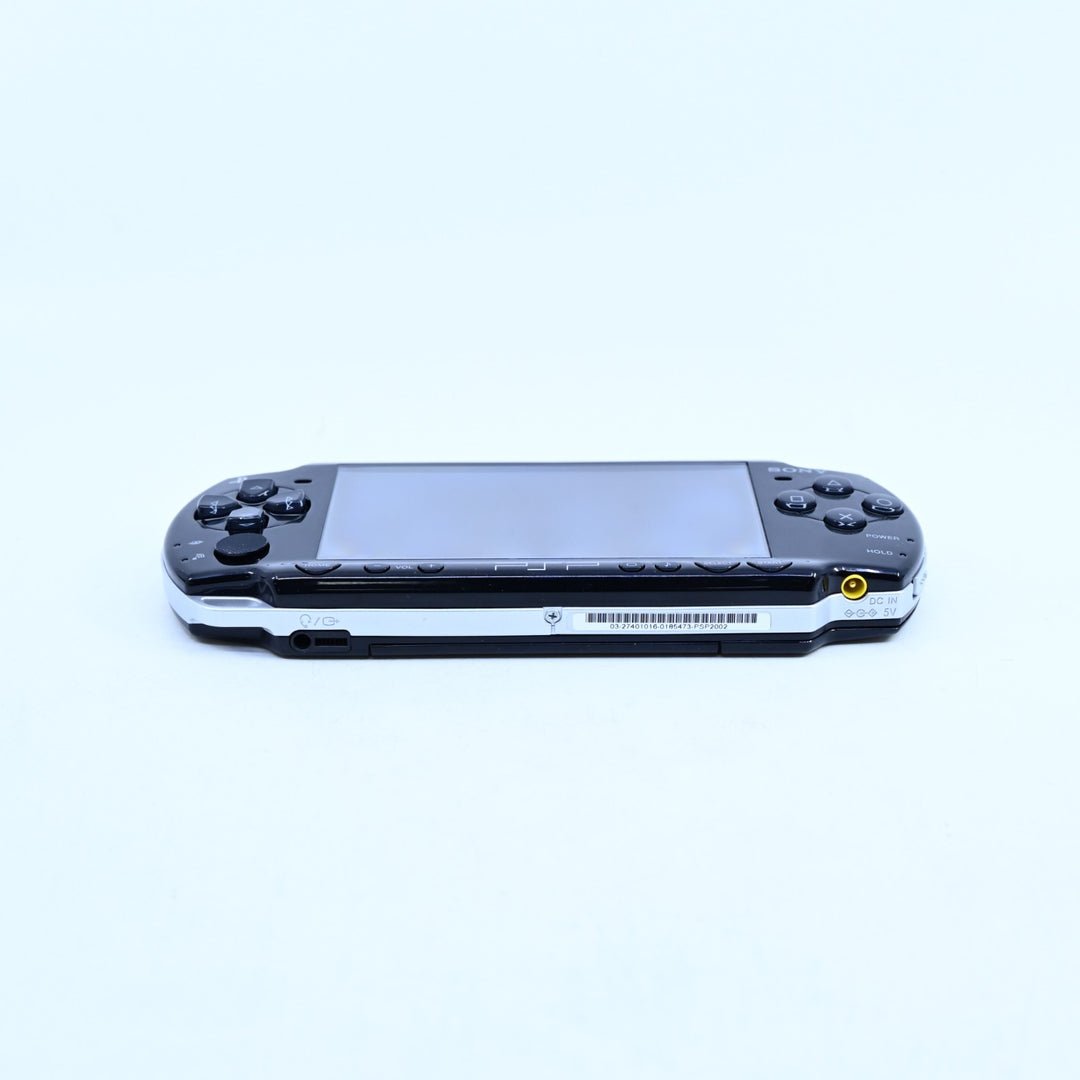 Piano Black - Sony PSP Boxed Console - PSP-2002 - 2000 + NEW BATTERY!