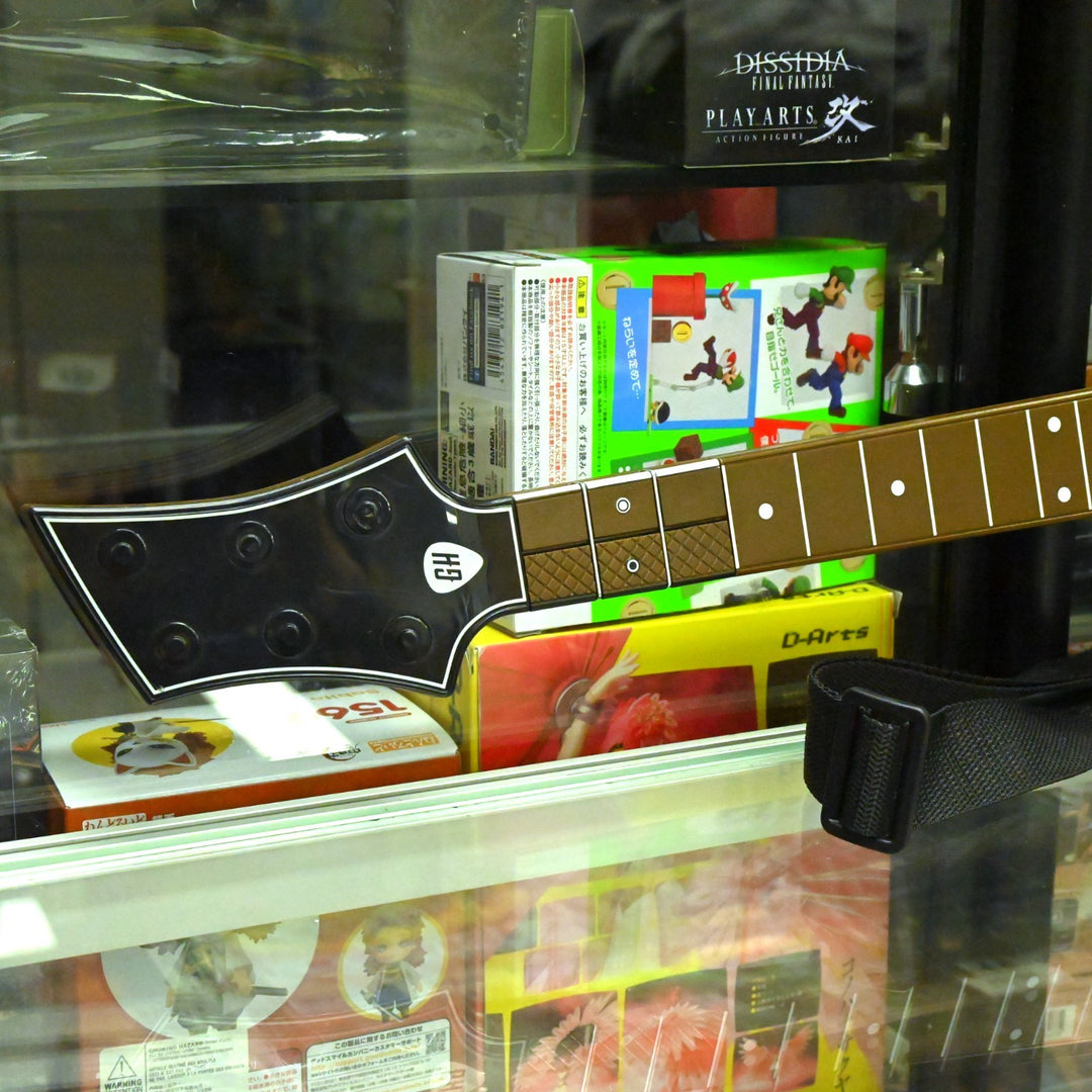 Guitar Hero Live - Wireless Guitar + Dongle - Xbox One Accessory - PAL