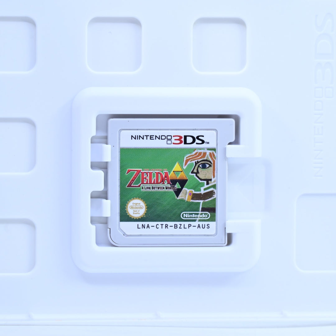 The Legend of Zelda: A Link Between Worlds - Nintendo 3DS Game - PAL + Manual