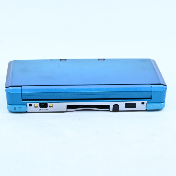 Aqua Blue Nintendo 3DS Console - CTR-001 PAL + 2GB Card - FREE POST!