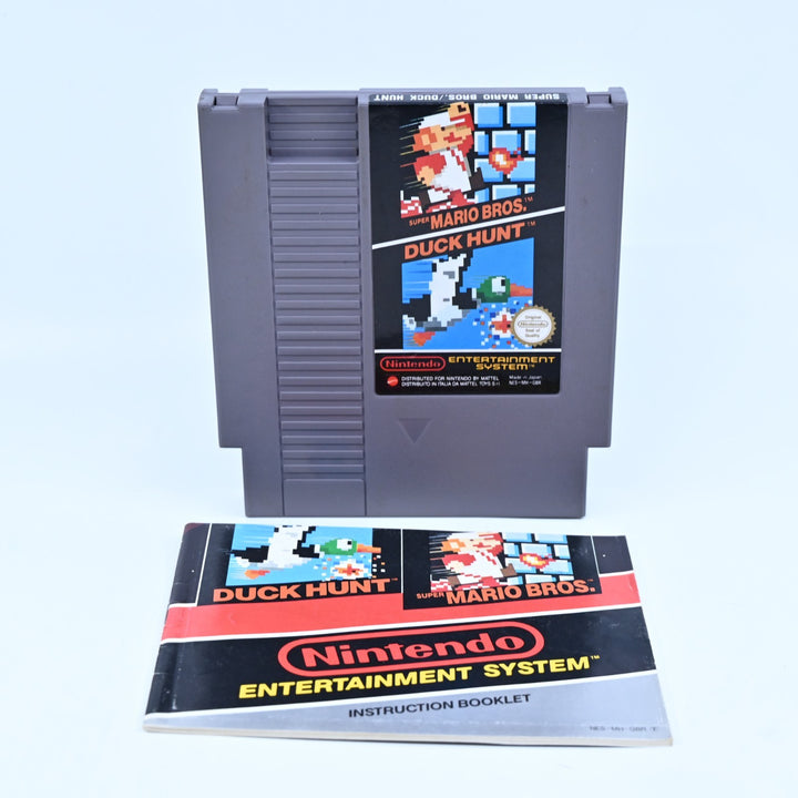 Super Mario Bros / Duck Hunt - NES Game + Manual - PAL