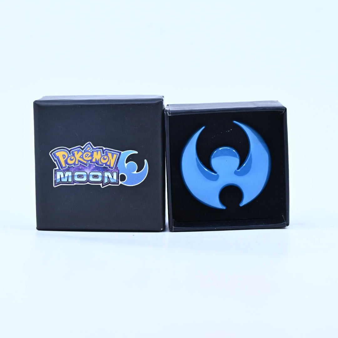 Pokemon Moon Official 3DS Pre-Order Bonus Pin - Boxed 3DS Accessory - Toy