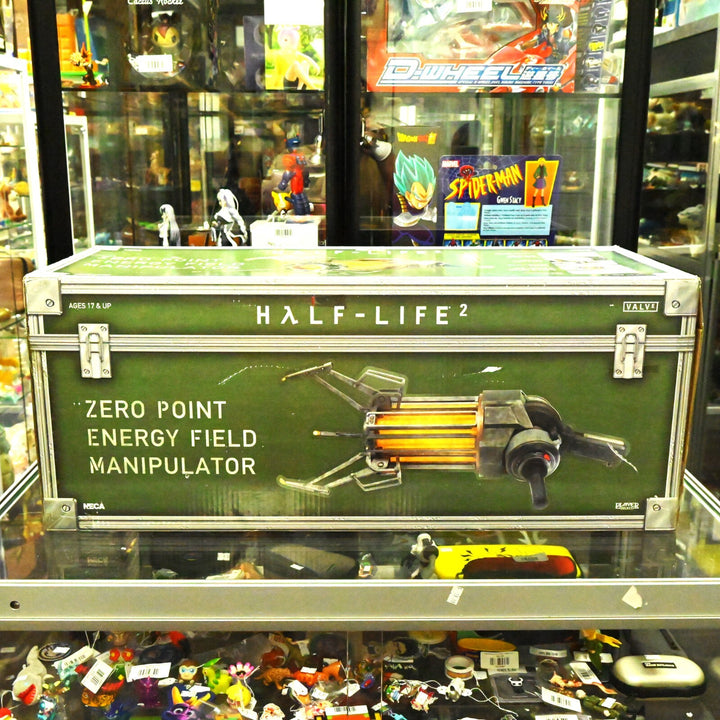 NECA 1:1 Zero Point Energy Field Manipulator Gravity Gun - Half Life 2 - Toy