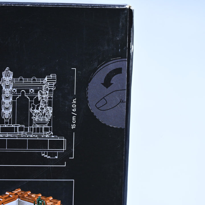 SEALED! LEGO 10359 Icons - Gardens of the World: Fountain Garden - Toy