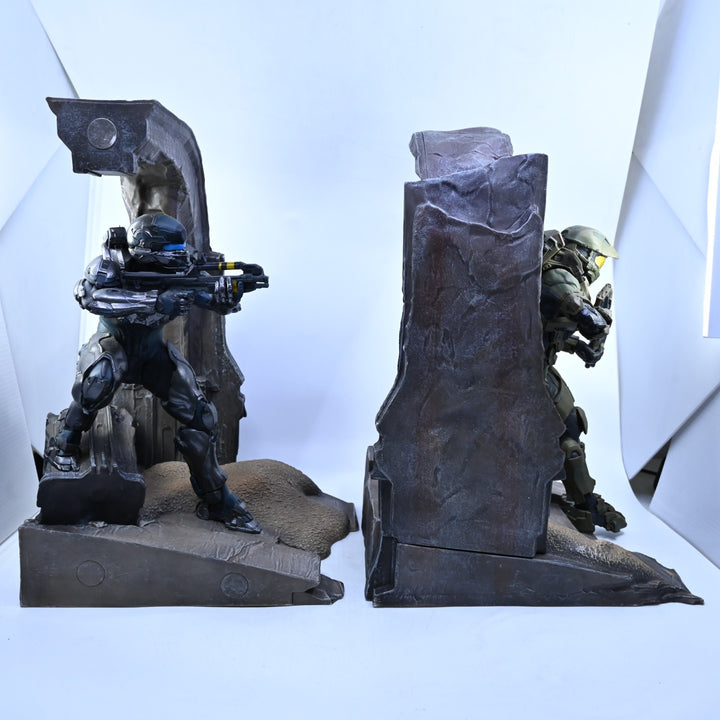 Halo 5 Guardians Limited Collector's Edition Statue - Xbox One Collectable