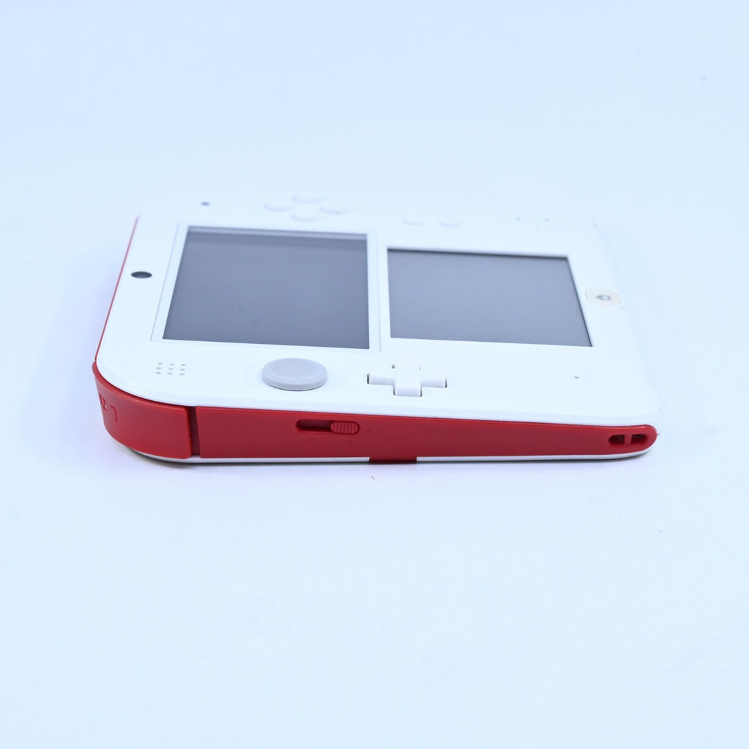 White / Red - FTR-001 - Nintendo 2DS Console - PAL - FREE POST!