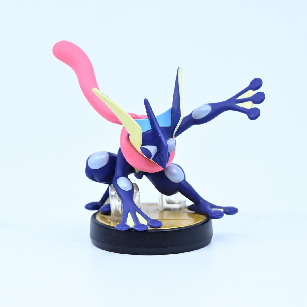 Greninja Amiibo - Super Smash Bros. Collection No. 36 - Nintendo - Toy