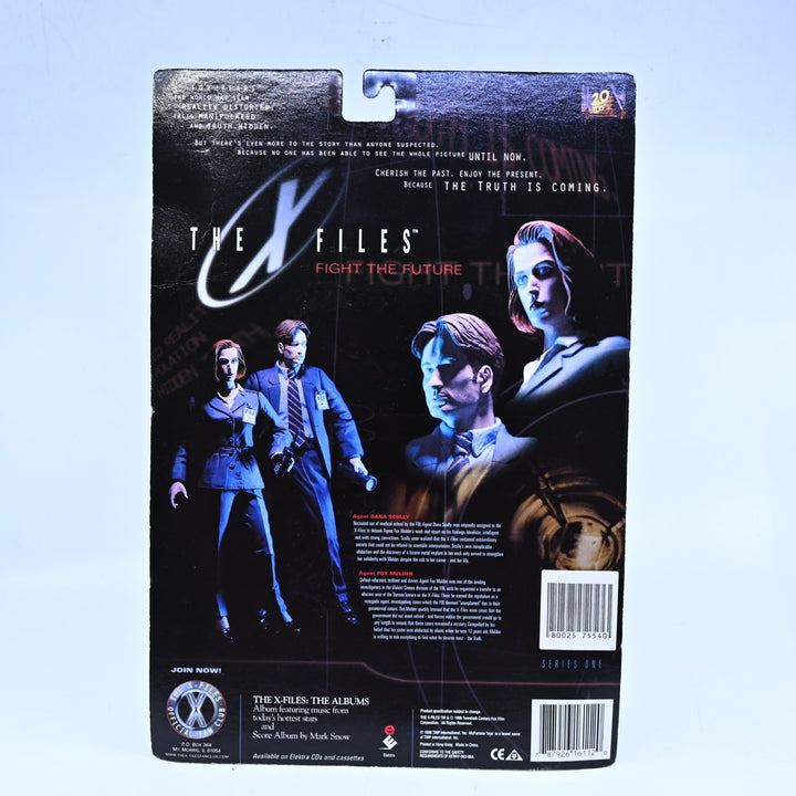 SEALED! The X-Files Series 1 Figure - Agent Scully With Alien - Action Figure