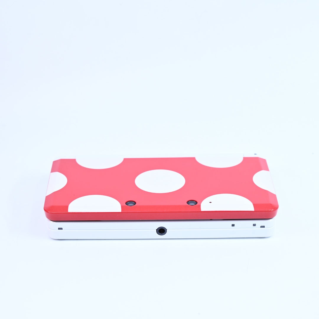 Nintendo 3DS Club Nintendo Toad Chotto Edition - Nintendo 3DS Boxed Console