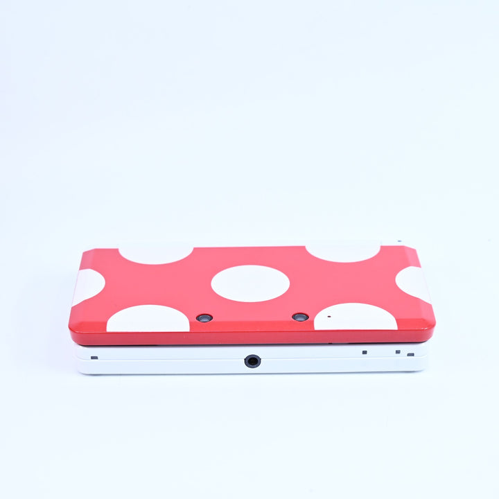 Nintendo 3DS Club Nintendo Toad Chotto Edition - Nintendo 3DS Boxed Console