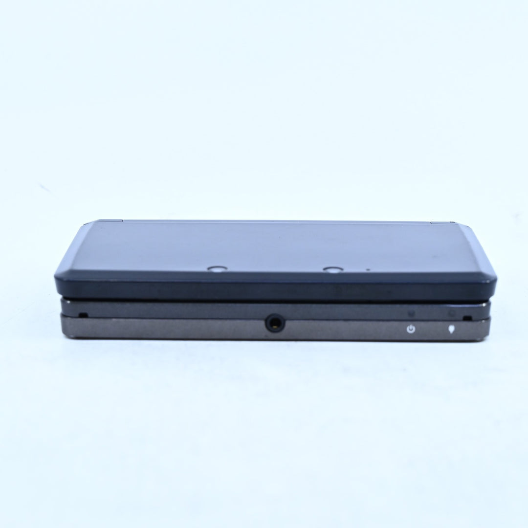 Black Nintendo 3DS Console - CTR-001 PAL + 2GB Card - FREE POST!
